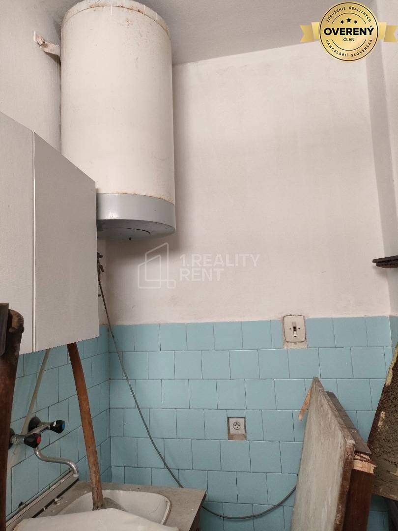 Sale Building, Building, Hlavná, Bytča, Slovakia