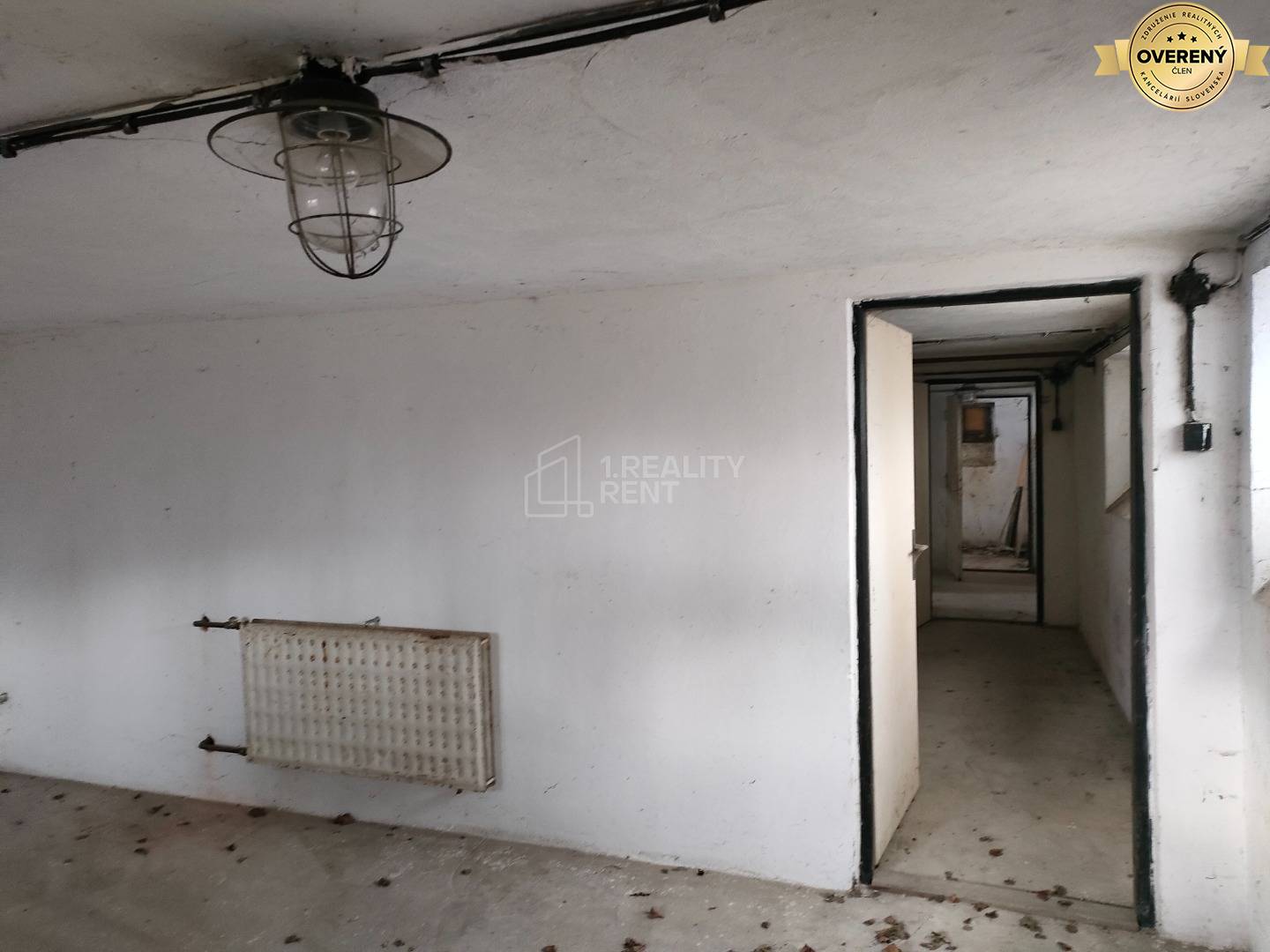 Sale Building, Building, Hlavná, Bytča, Slovakia