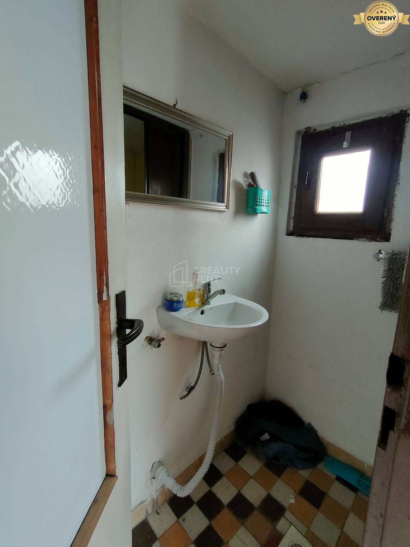 Sale Building, Building, Bytča, Slovakia