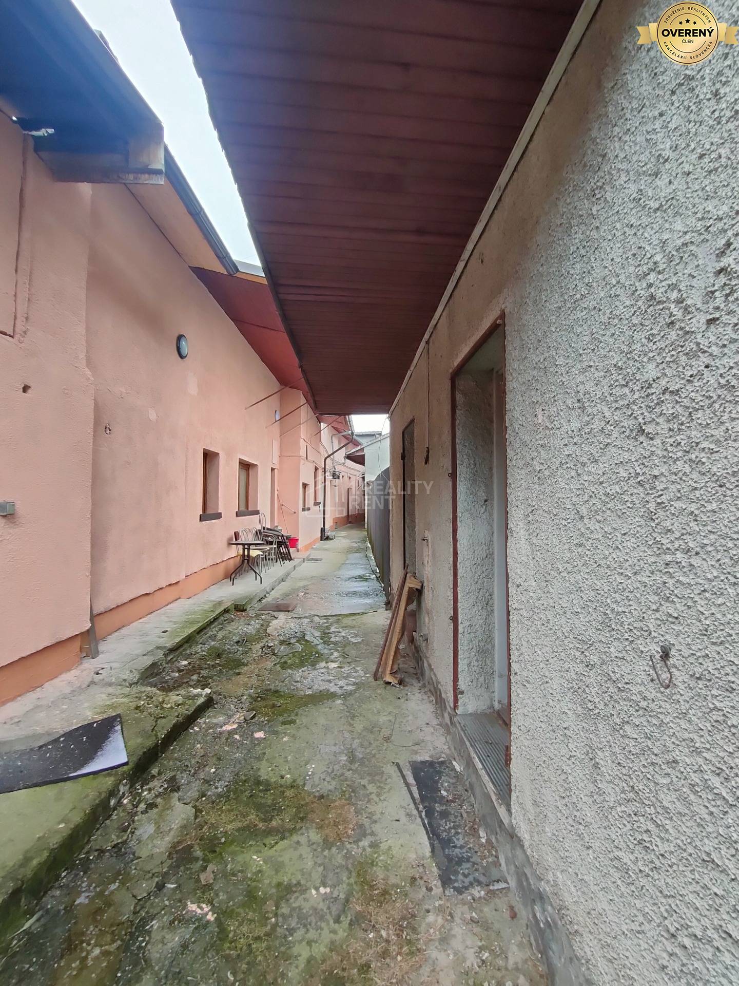 Sale Building, Building, Bytča, Slovakia