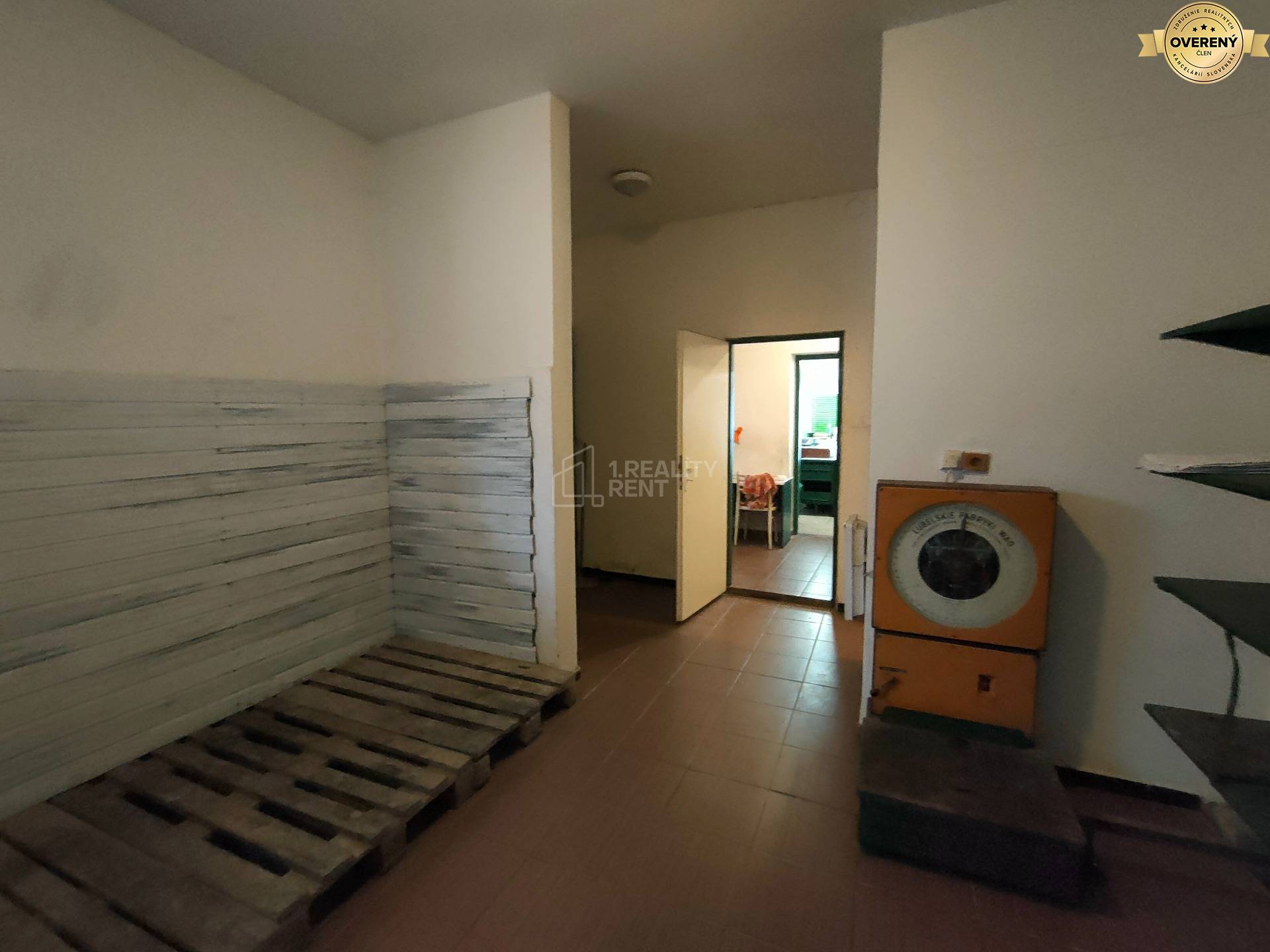 Sale Building, Building, Bytča, Slovakia