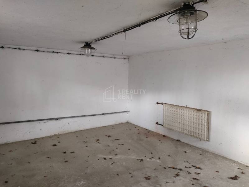 Sale Building, Building, Hlavná, Bytča, Slovakia