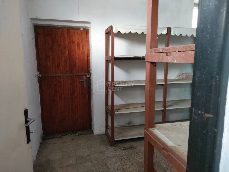 Sale Building, Building, Hlavná, Bytča, Slovakia