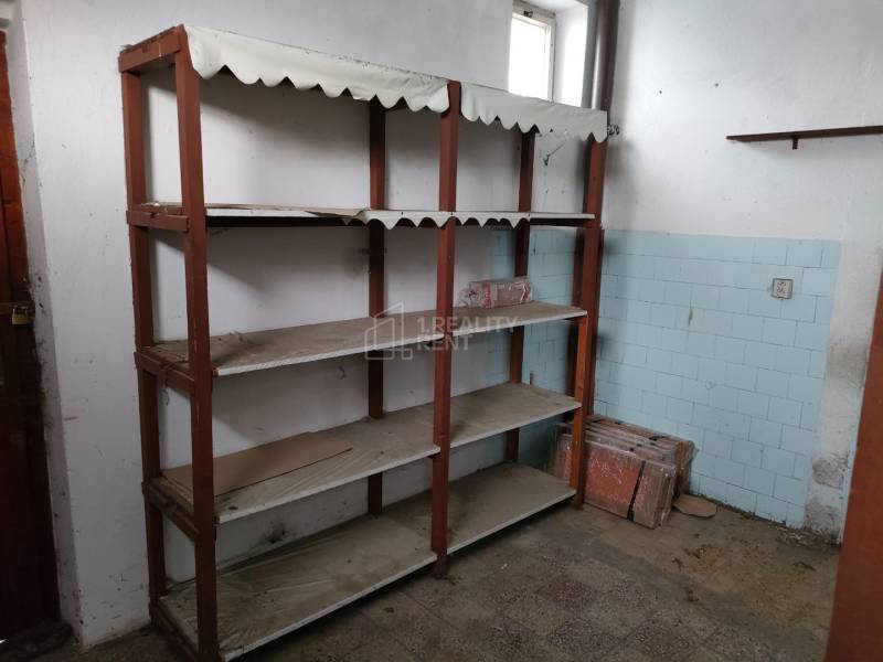 Sale Building, Building, Hlavná, Bytča, Slovakia