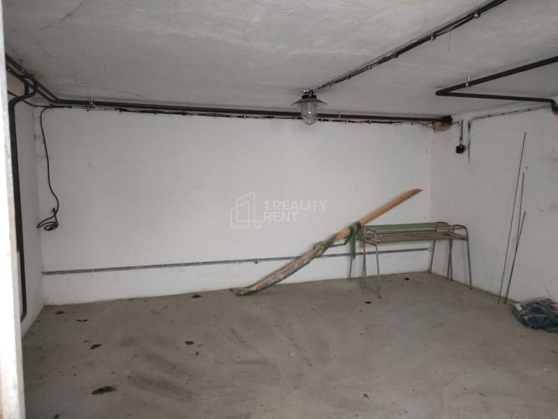 Sale Building, Building, Hlavná, Bytča, Slovakia