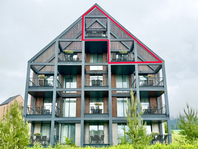 Luxurious Duplex with Private Hot Tub in Demänová Village
