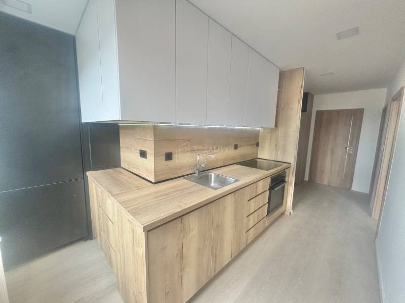 Rent Two bedroom apartment, Two bedroom apartment, Školská, Čadca, Slo