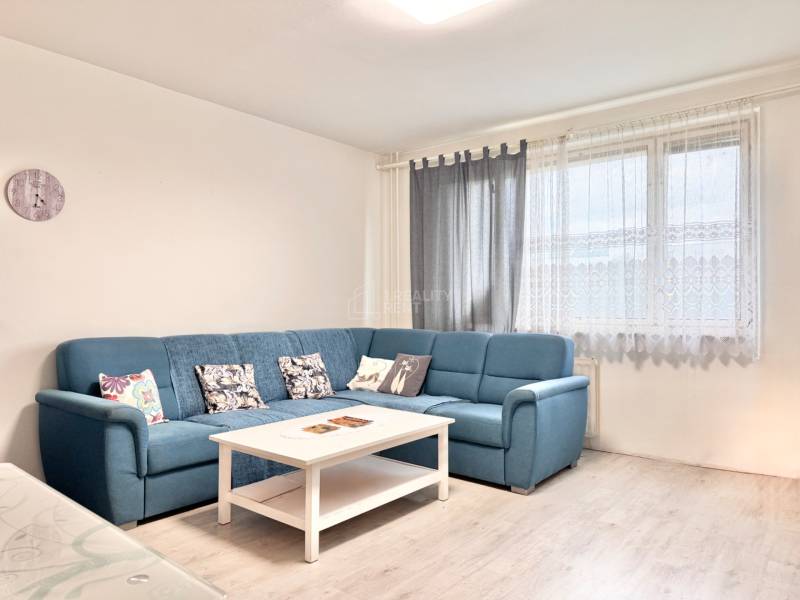 Spacious 5-Room Apartment in Žilina's Solinky Area