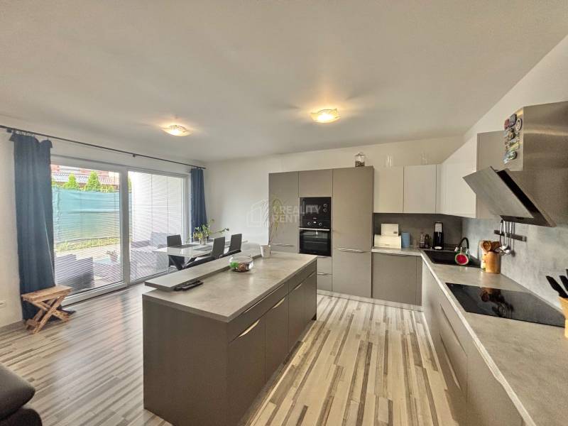 Sale Two bedroom apartment, Two bedroom apartment, Centrum, Čadca, Slo