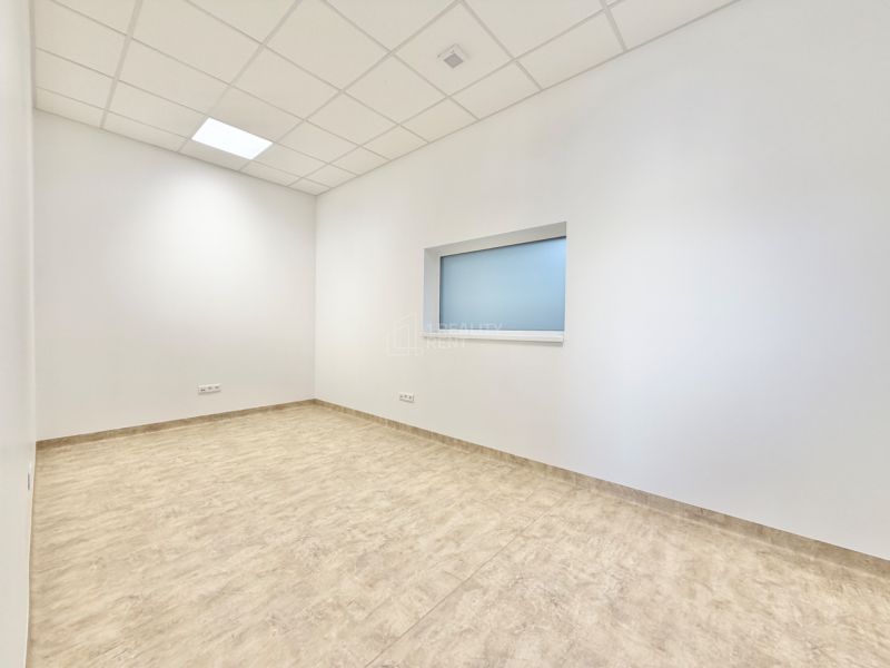 Modern Office Spaces for Rent Near KIA Plant in Teplička nad Váhom