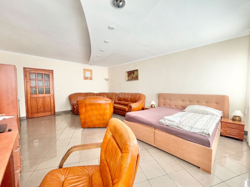 Sale Hotels and pensions, Hotels and pensions, 1.Mája, Kysucké Nové Me