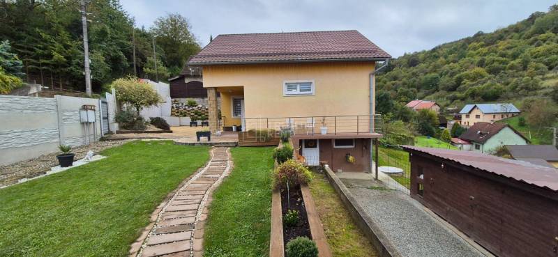 Sale Family house, Family house, Hlboké nad Váhom, Bytča, Slovakia