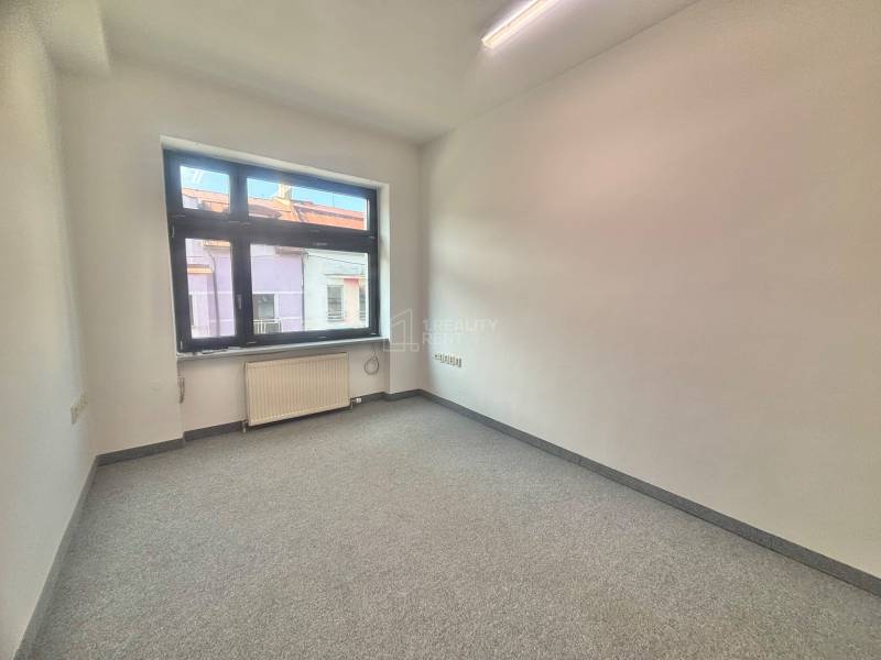 Rent Offices, Offices, Námestie slobody, Čadca, Slovakia