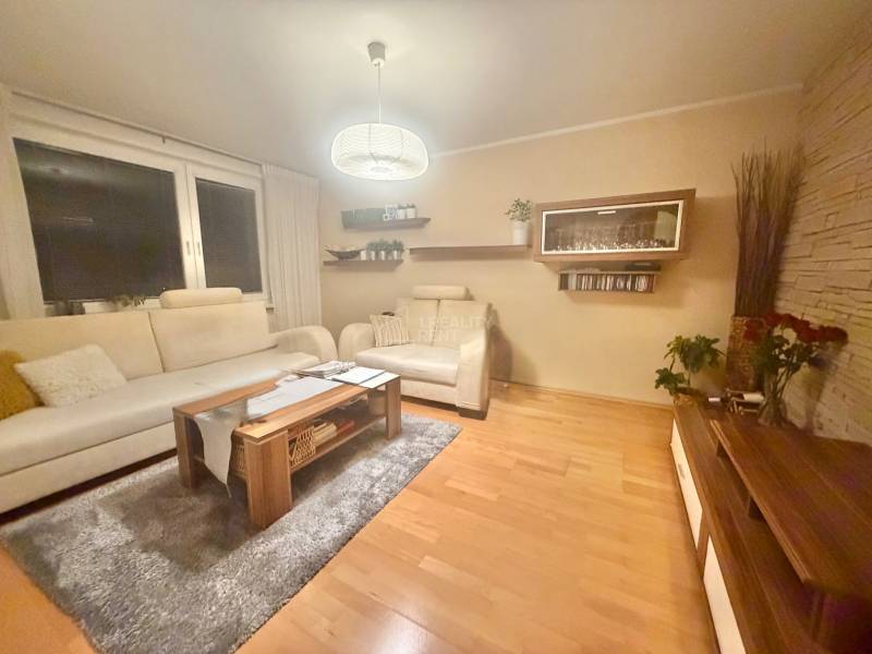 Sale Three bedroom apartment, Three bedroom apartment, M. R. Štefánika