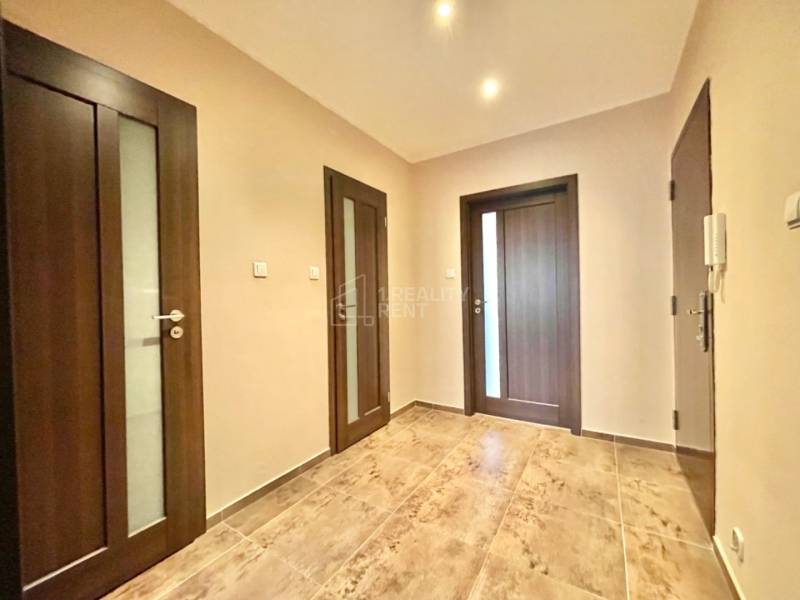 Charming 2-Room Apartment in Žilinas Peaceful Hájik Neighborhood