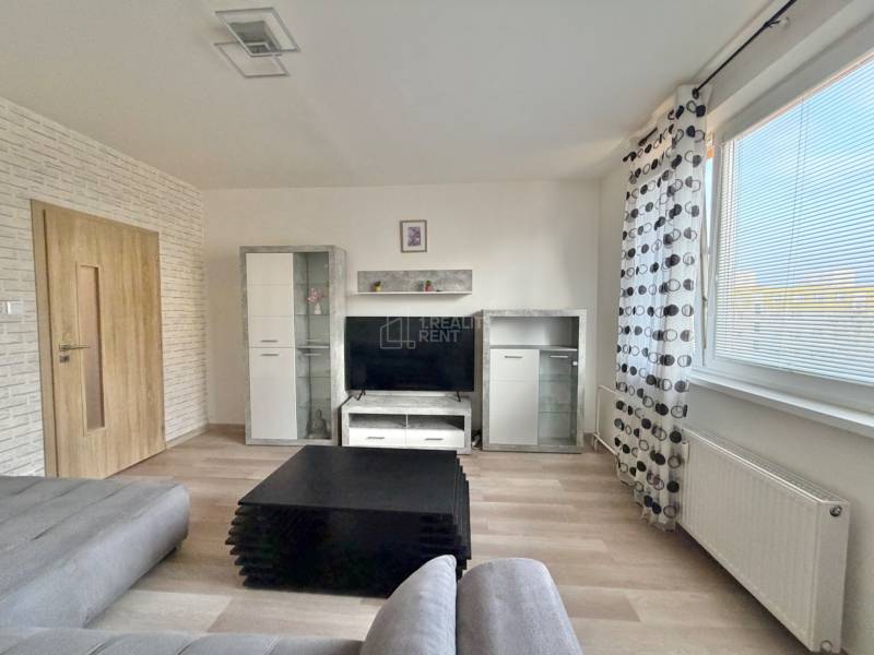 Cozy Two-Room Apartment with Scenic Views in Žilina