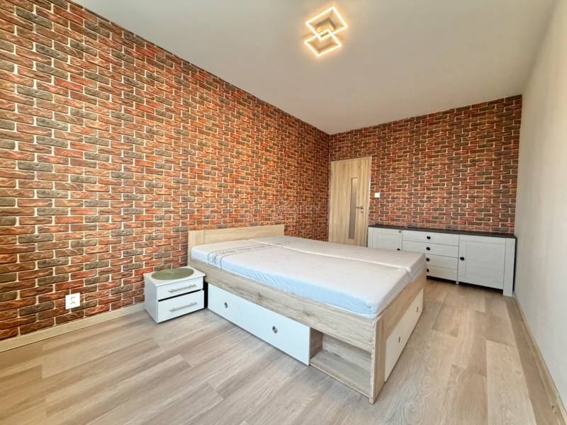 Cozy Two-Room Apartment with Scenic Views in Žilina
