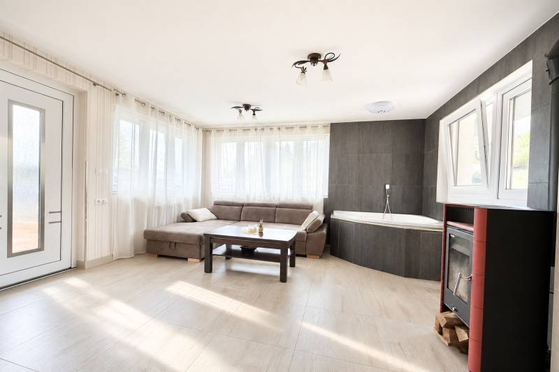 Charming Modern Home with Scenic Views in Svederník