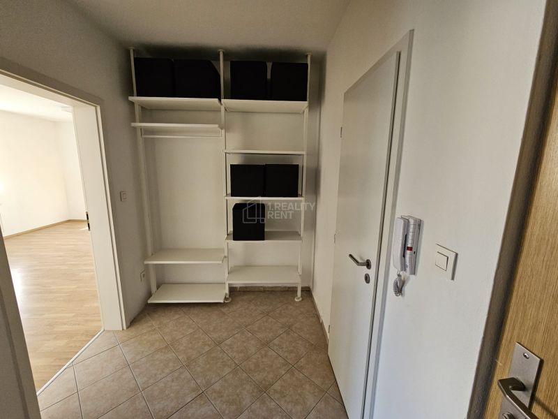 Rent One bedroom apartment, One bedroom apartment, Bulharská, Žilina, 