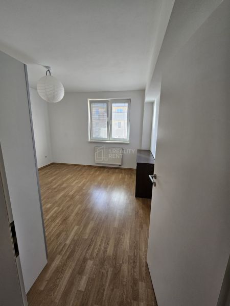 Rent One bedroom apartment, One bedroom apartment, Bulharská, Žilina, 