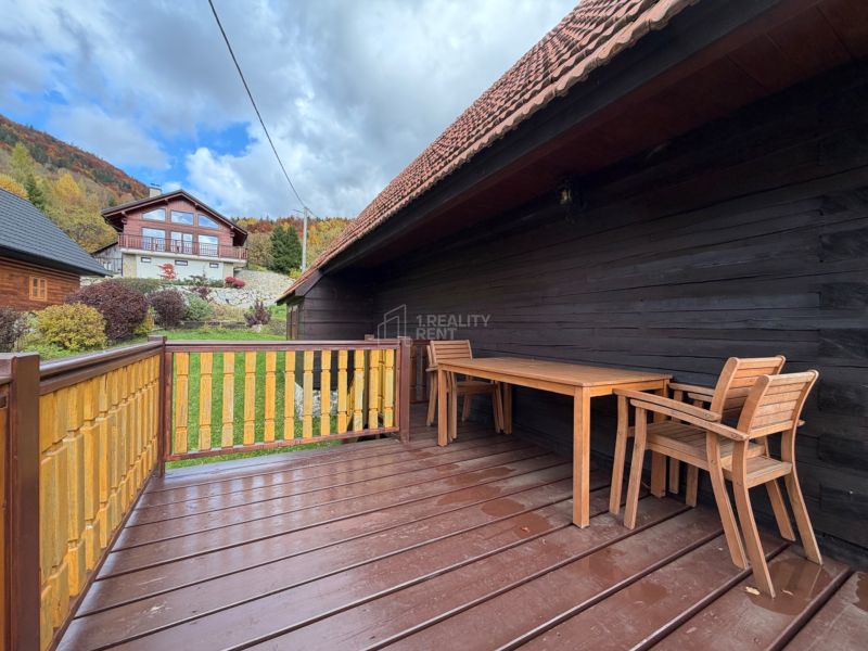 Charming Wooden Cottage in Terchová with Scenic Views