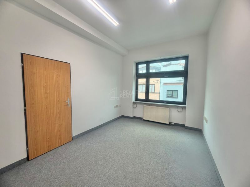 Rent Offices, Offices, Námestie slobody, Čadca, Slovakia