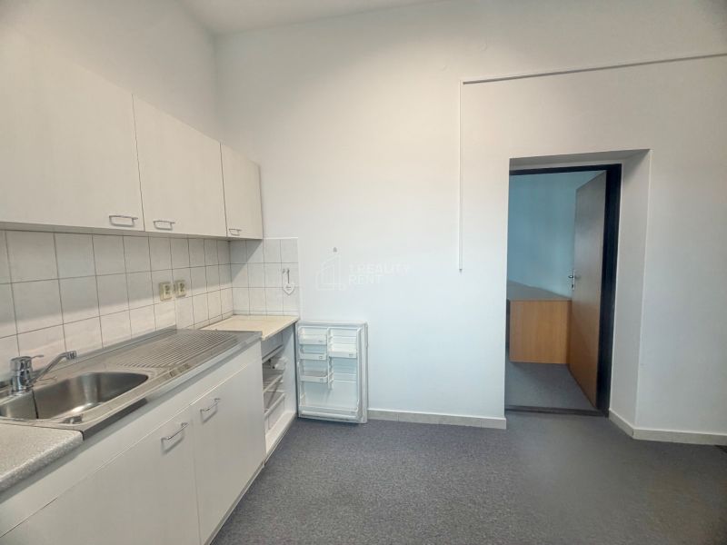 Rent Offices, Offices, Námestie slobody, Čadca, Slovakia