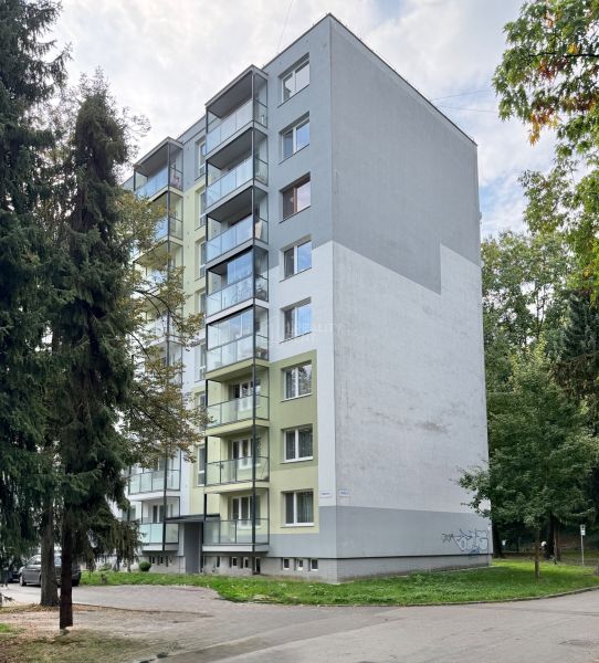 Cozy 3-Room Apartment with Balcony in Žilina Center