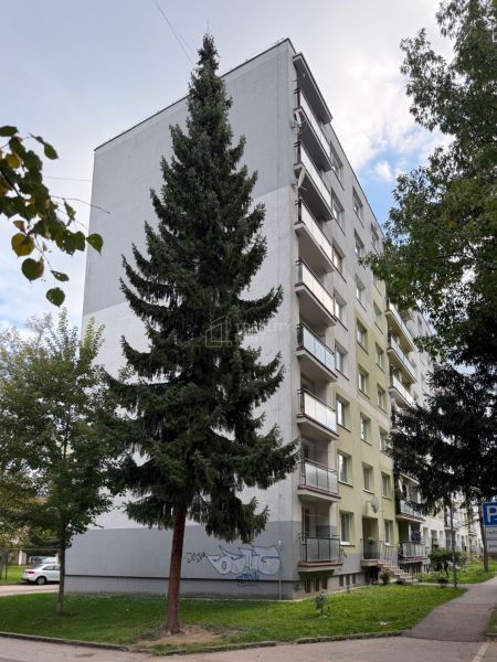 Cozy 3-Room Apartment with Balcony in Žilina Center