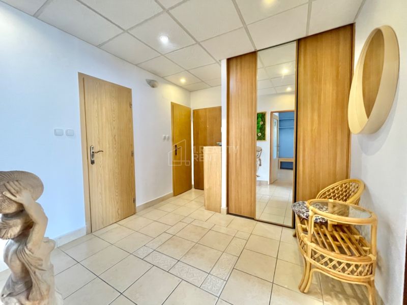 Cozy 3-Room Apartment with Balcony in Žilina Center