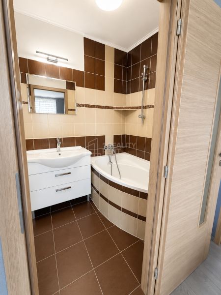 Sale Three bedroom apartment, Three bedroom apartment, Centrum, Čadca,
