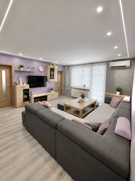 Sale Three bedroom apartment, Three bedroom apartment, Centrum, Čadca,