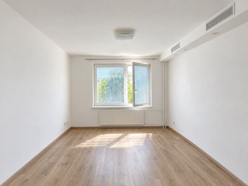 Sale Single studio, Single studio, M.R. Štefánika, Čadca, Slovakia